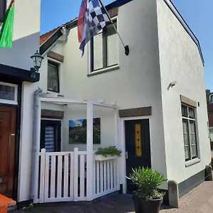  Apartment Zeelucht